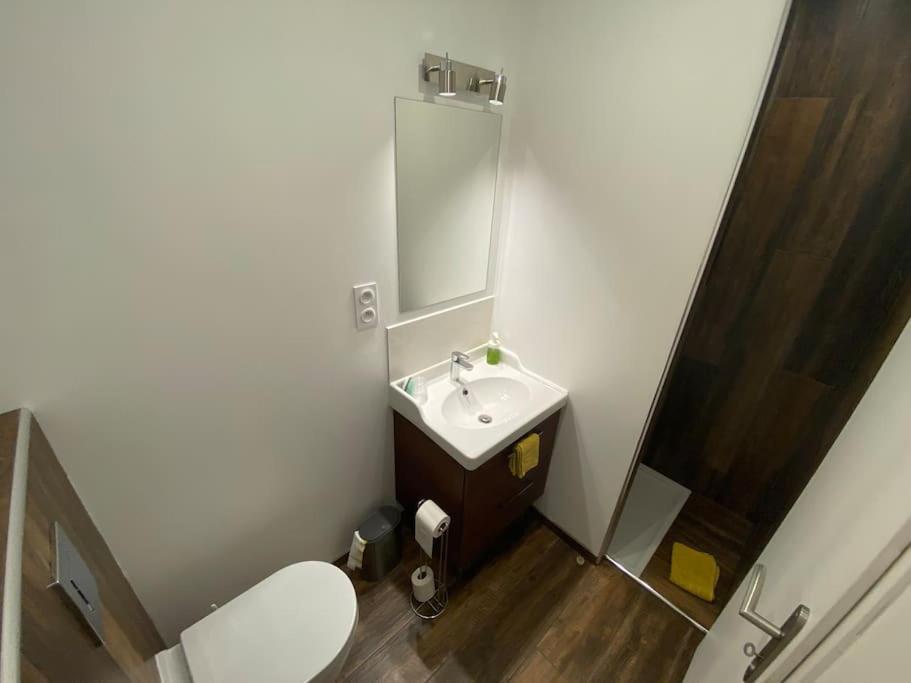 Adorable Guest House Avec Parking Prive Sur Place. Saint-Cannat Extérieur photo